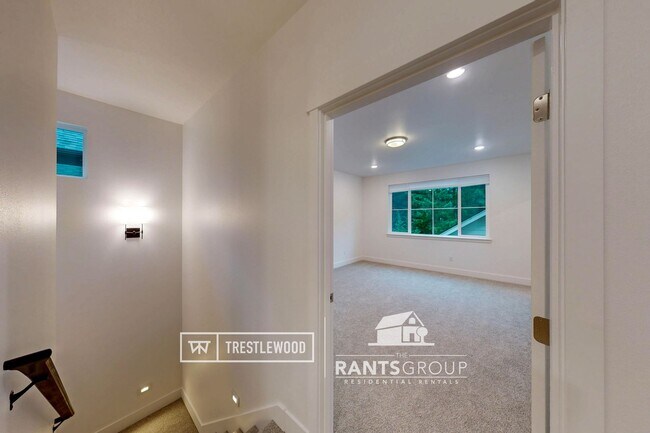 Building Photo - Brand New! Modern Home in Trestlewood – Where Comfort Meets Community!