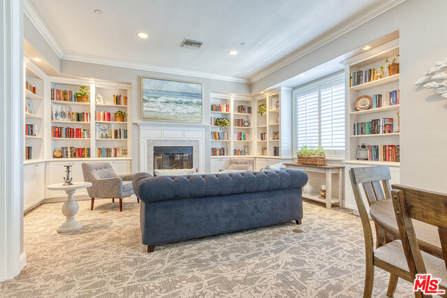 Building Photo - 5603 Kate Way