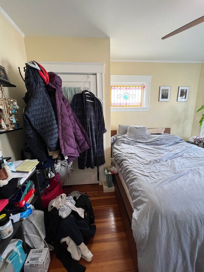 Building Photo - 332 Beacon St