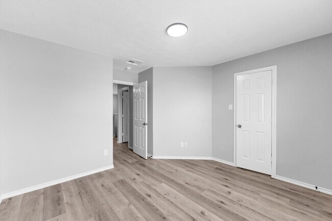 Building Photo - 16007 Sandy Path Ln