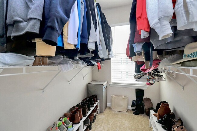 Building Photo - South Park Townhome for Rent!