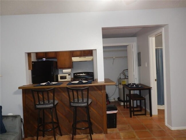 Building Photo - 14825 Windward Dr