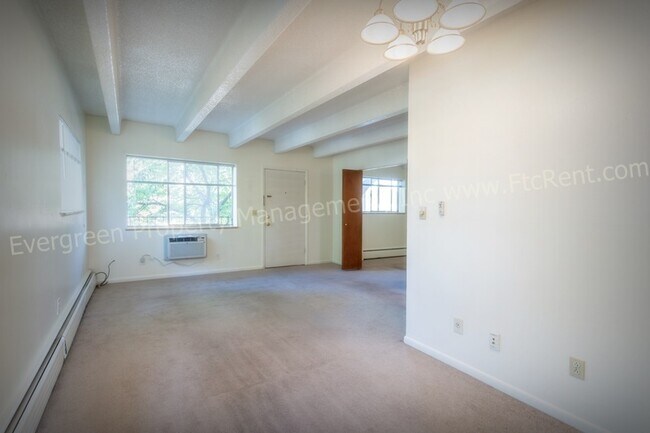 Building Photo - 1109 Alford St