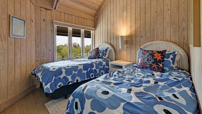 Building Photo - 1217 Debordieu Blvd