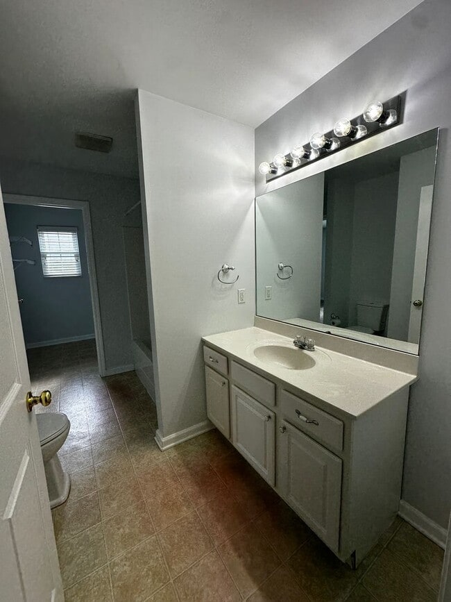 Building Photo - 1643 Wood Song Ln