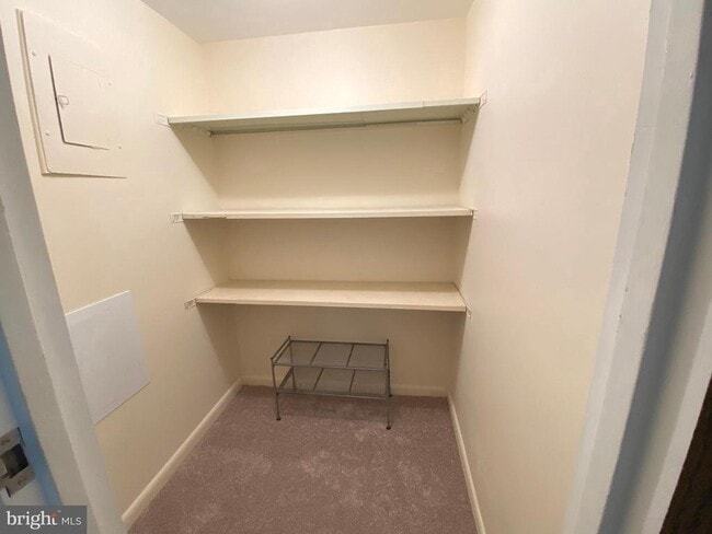 Building Photo - 6924 Hanover Pkwy