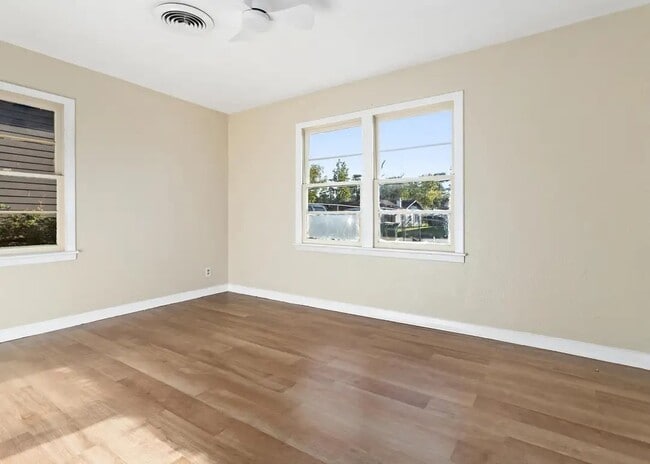 Building Photo - 5470 Spencer Dr