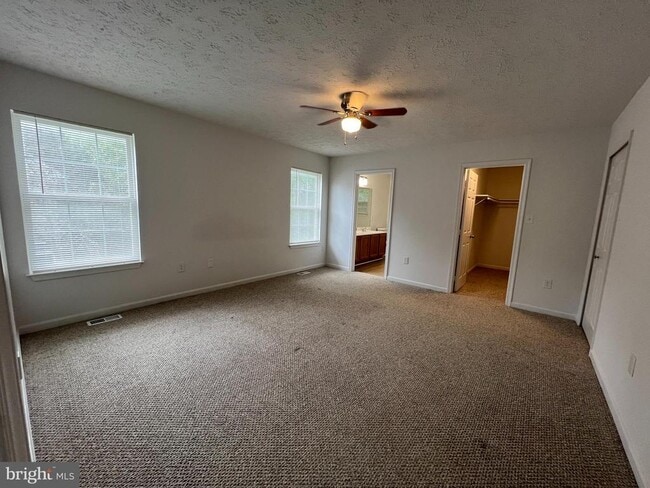Building Photo - 6357 Goral Ct