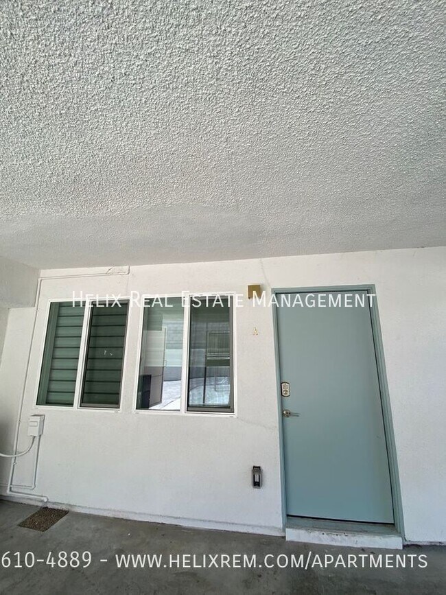 Building Photo - 1313 Huntington Dr