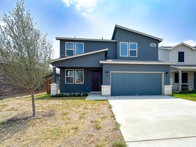 Building Photo - Newly constructed 4bd Home in Villas San A...