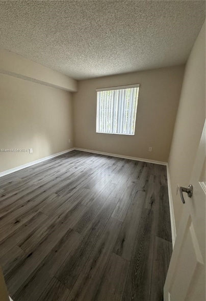 Building Photo - 165 NW 96th Terrace