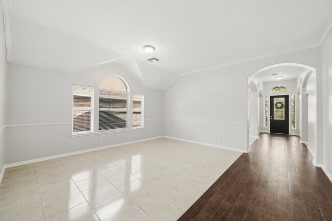 Building Photo - 11308 Windy Dawn Dr