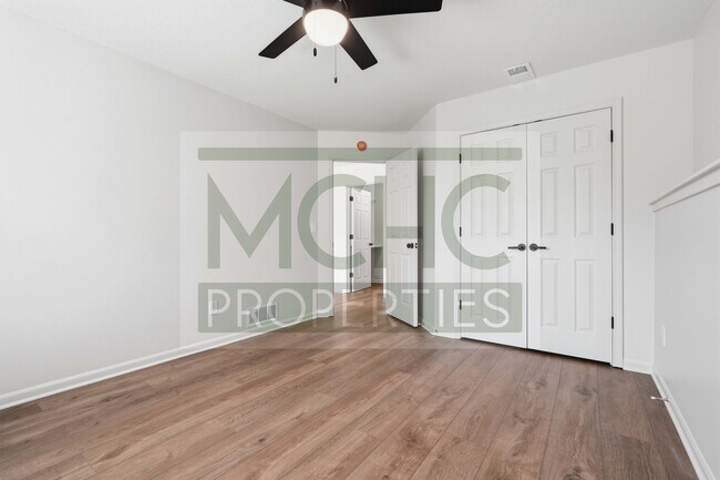 Building Photo - 15239 Goodman St