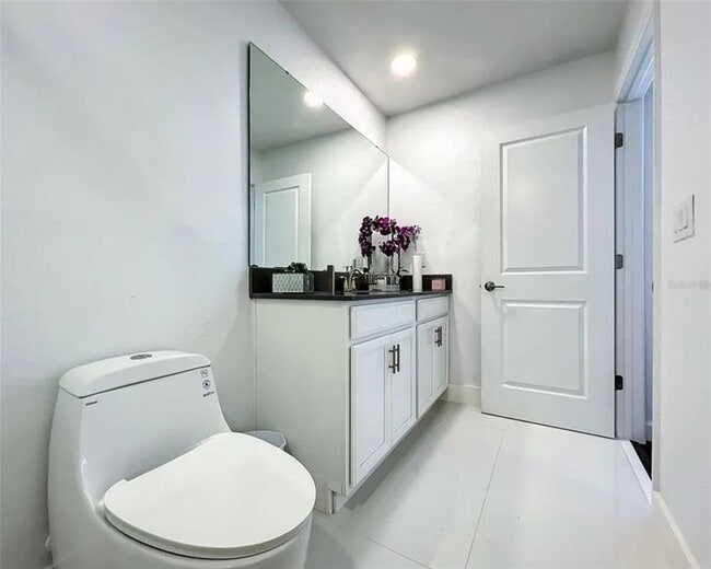 Building Photo - 2143 Camden Loop