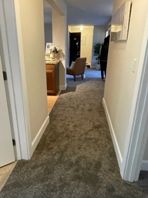 Building Photo - 300 N 130th St