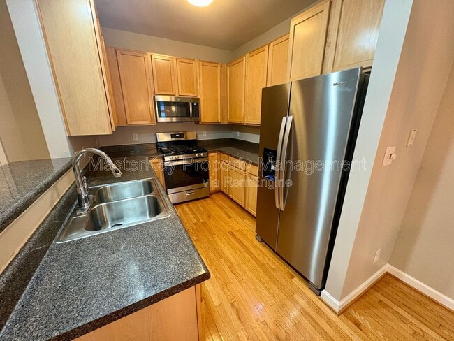 Building Photo - 4506 Treerose Way