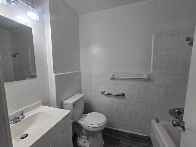 Building Photo - 7510 Hummingbird Ln