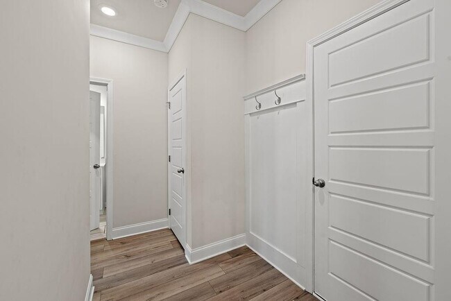 Building Photo - 4229 Brookmont Wy