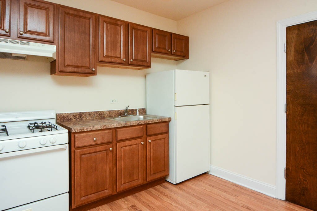 Building Photo - 2600 N Kimball Ave