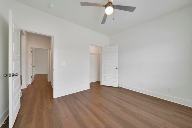 Building Photo - One Level Home with Garage and Fenced Back...