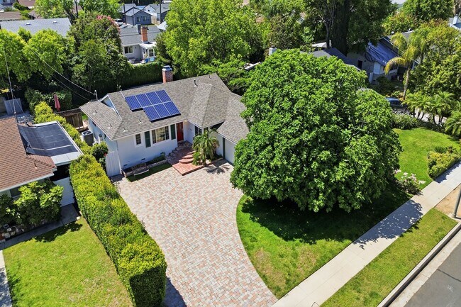 Building Photo - 23020 Haynes St