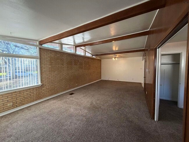 Building Photo - 4508 Bermuda Ln