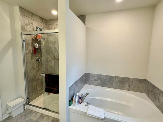 Building Photo - 22478 Woodbridge Ln