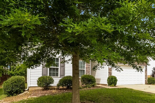 Building Photo - 2521 Meadow Crossing Dr