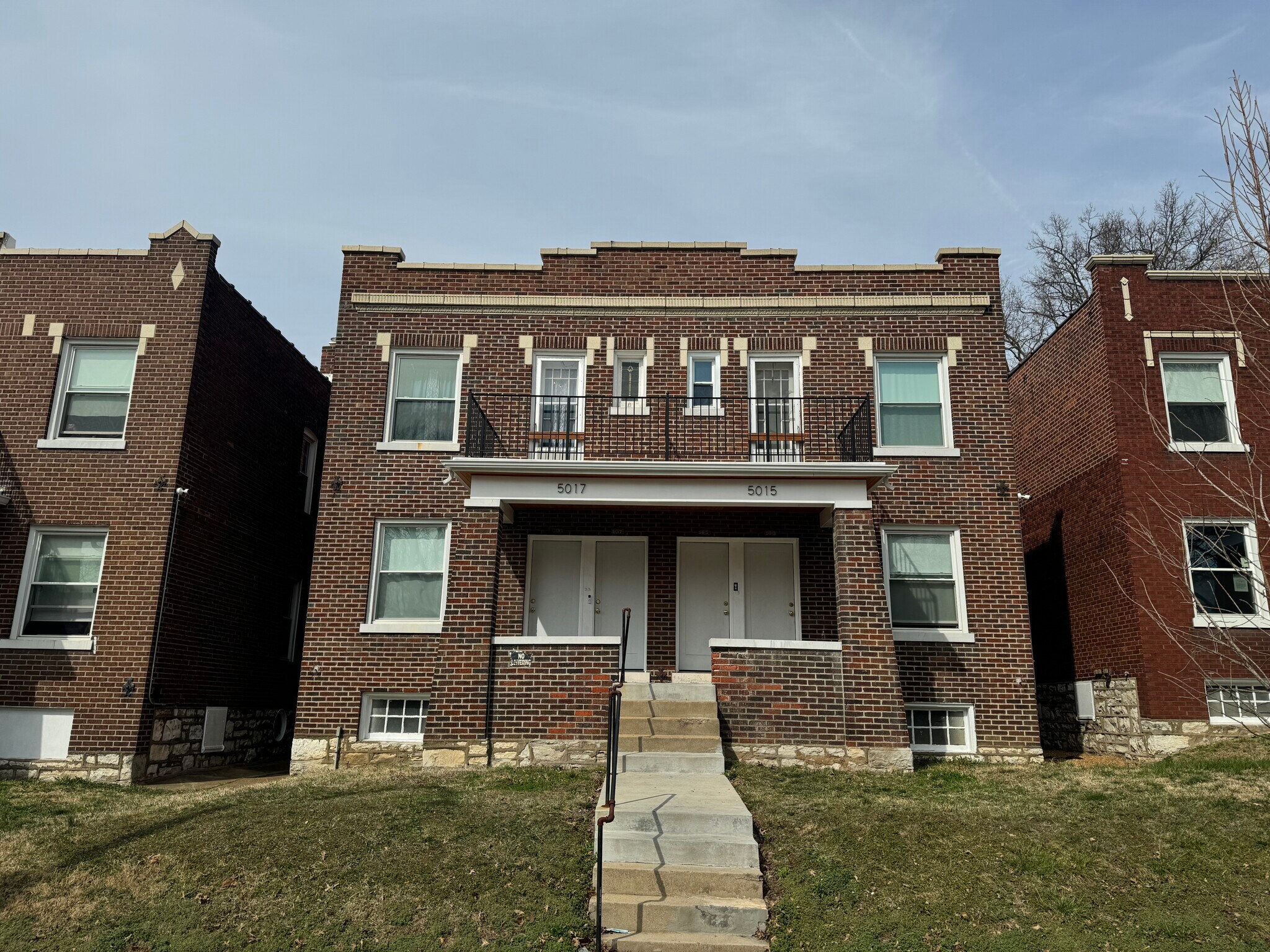 Building Photo - 5017 S Broadway