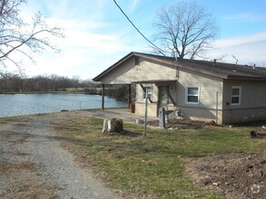 Building Photo - 1 Bedroom Country Home with Lake