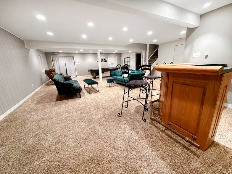 Building Photo - 6636 Isle of Skye Dr