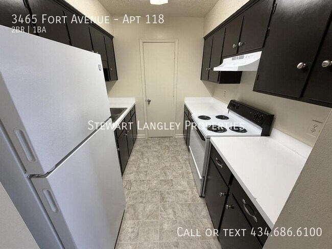 Building Photo - 3465 Fort Ave