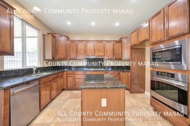 Building Photo - 34322 Heather Ridge Rd