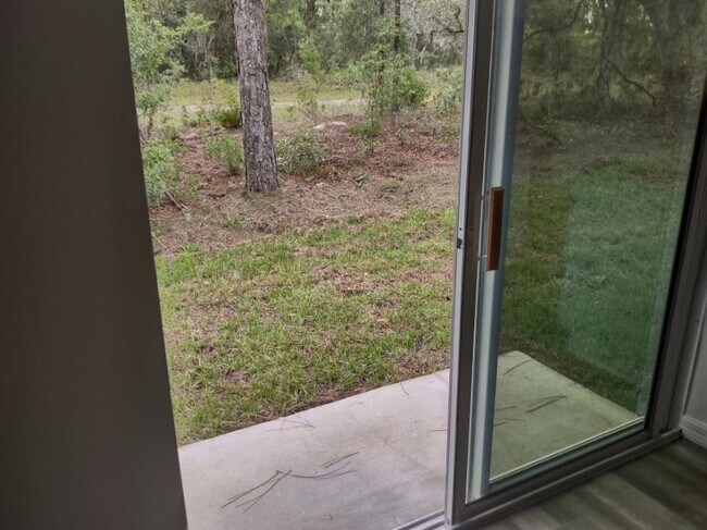 Building Photo - 6248 N Chestnut Terrace