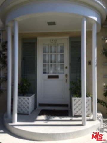 Building Photo - 1312 Devon Ave
