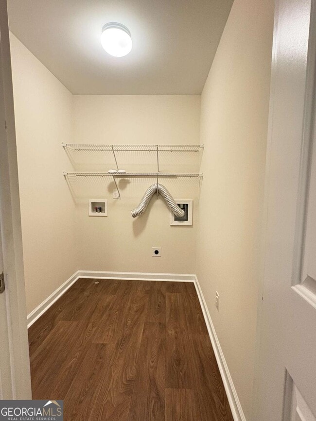 Building Photo - 3462 New Fawn Ln