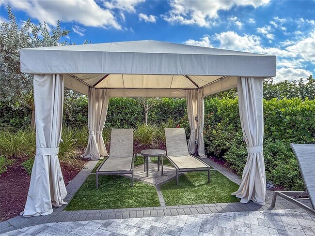 Building Photo - 3263 Alba Cir