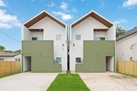 Building Photo - 309 Massachusetts St