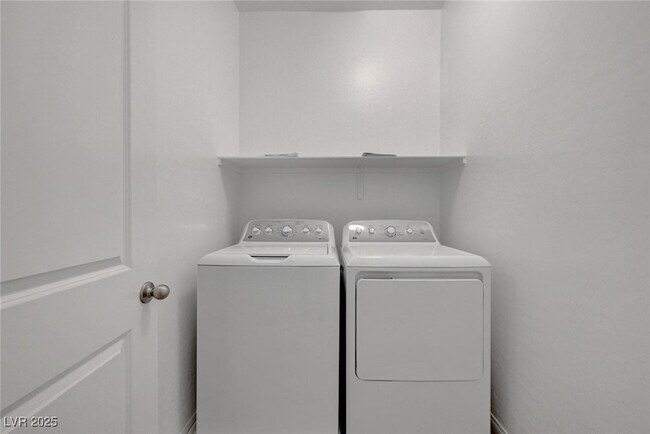 Building Photo - 9885 Angel Valley Dr