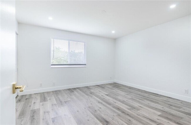 Building Photo - 2134 Pasa Verde Ln