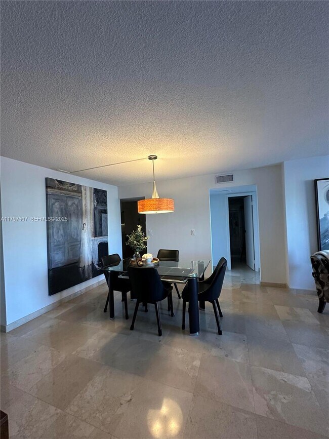 Building Photo - 1500 S Ocean Dr