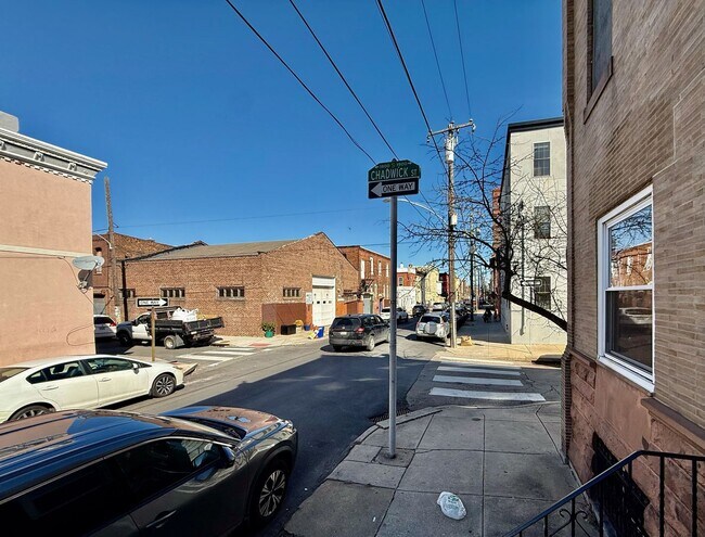 Building Photo - SPACIOUS & MODERN 3 BED/2.5 BA HOUSE w/ AC-Inlaid HARDWOOD Flooring-WASHER/DRYER & Rear PATIO in ...