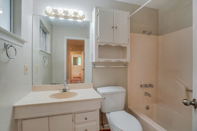 Building Photo - 1503 Wheless Ln