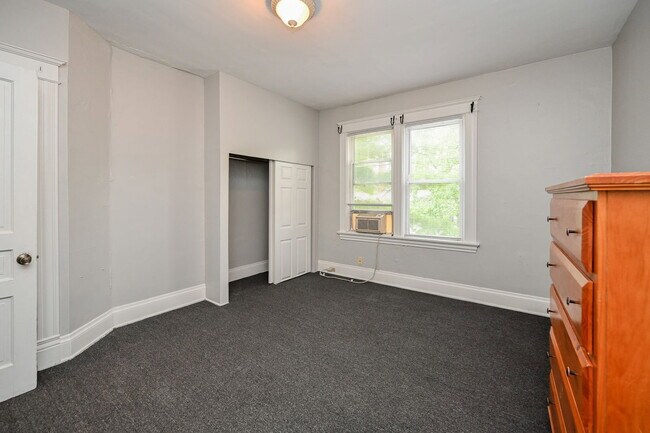 Building Photo - 2535 Vestry Ave