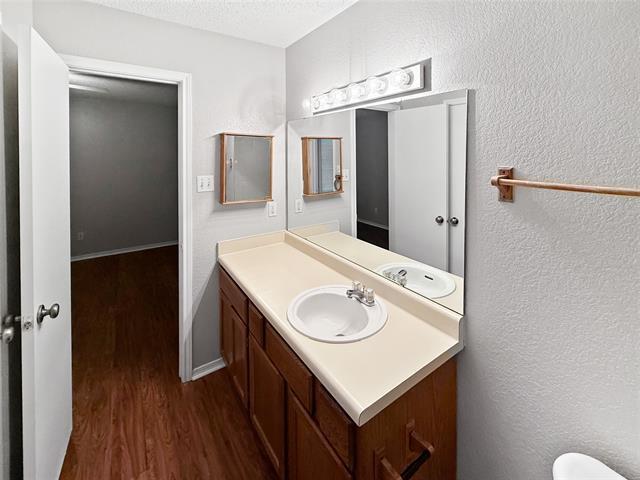 Building Photo - 832 Mirabell Ct