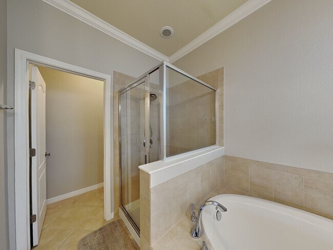 Building Photo - 11280 Reflection Isles Blvd