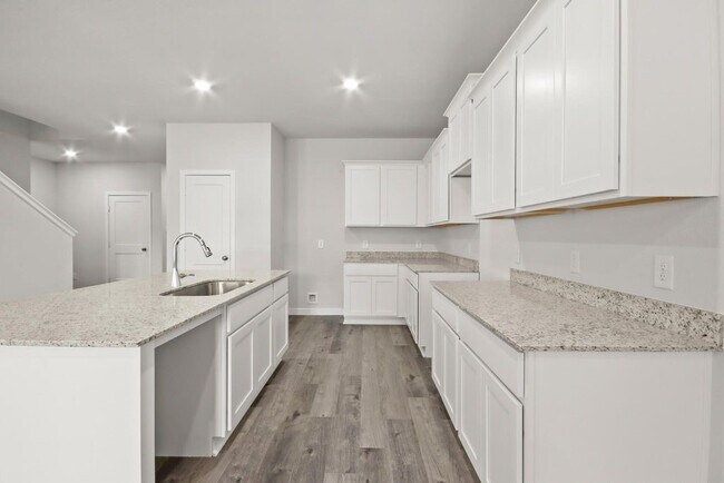 Building Photo - 496 Shoreview Dr