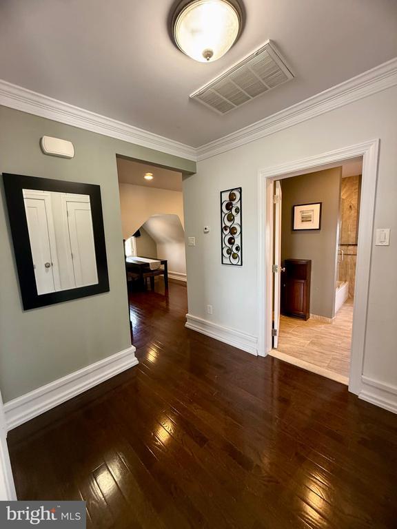 Building Photo - 815 Fayette St