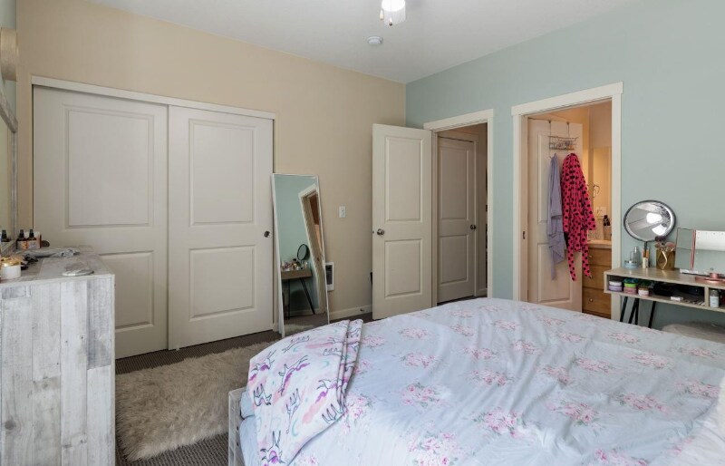 Building Photo - 6298 SW Grand Oaks Dr