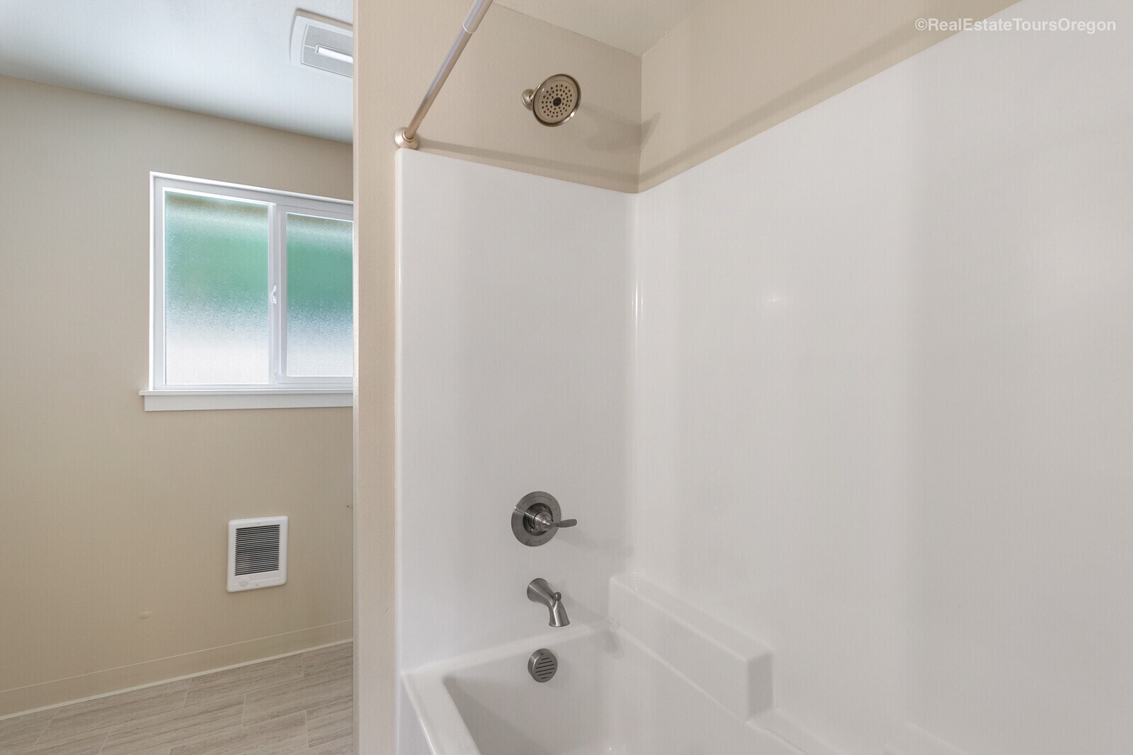 Bathroom/Laundry - 151 N 29th Ave